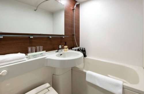 Minamisenba Hotel | Nonsmoking Superior Twin Room VS | Breakfast / Osaka Ōsaka