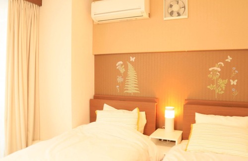 Namba Hotel | Nonsmoking Triple room with bathroom and toilet Up to 4 people Sakuragawa Riverside Hotel / Osaka Ōsaka