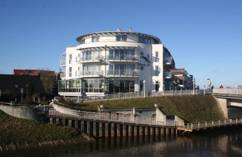 Bensersiel Hotel | Nordseehotel Benser Hof Garni am Hafen