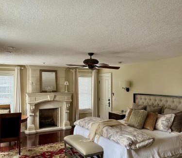 Guelph Casa | Norfolk Guest House Inn