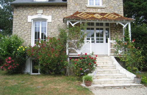 Bernieres-sur-Mer Casa | CASA NORMANA EN JUNO BEACH