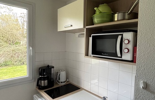 Equemauville Apartamento | Normandy apartment with pool and garden