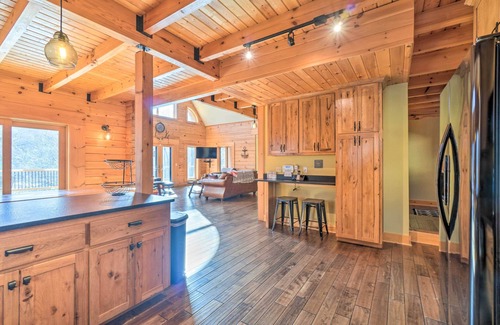 Tazewell Cabina | Norris Lake Vacation Rental w/ Boat Slip