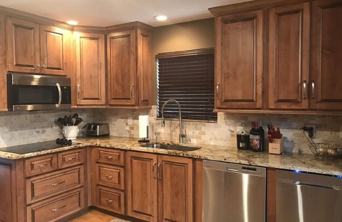 Lakeside Estates Casa | "" "NORRIS LAKESIDE LOUNGE" ””