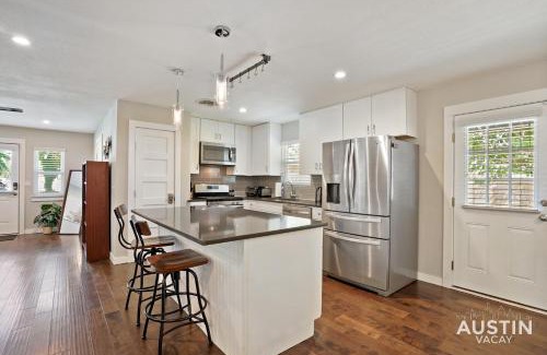 Highland Casa | North ATX Retreat w Open Concept Layout and Backyard