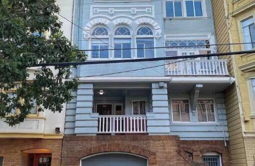 Russian Hill Casa | North Beach Bungalow