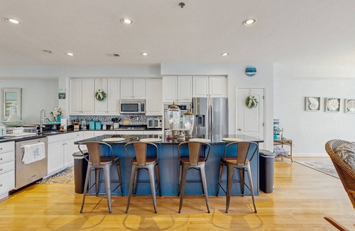 Bethany Beach Casa | North Beach spacious townhouse w/shared pool, deck, grill