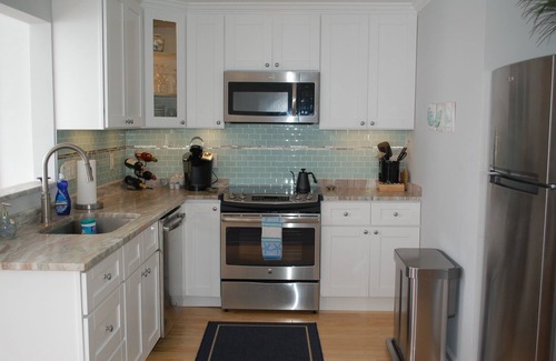 Bethany Beach Condominio | Norte Bethany Beach Condo - 2 BR Océano bloque! Playas tranquilas!