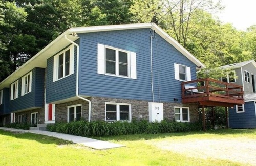 North East Casa | North East Lake House!