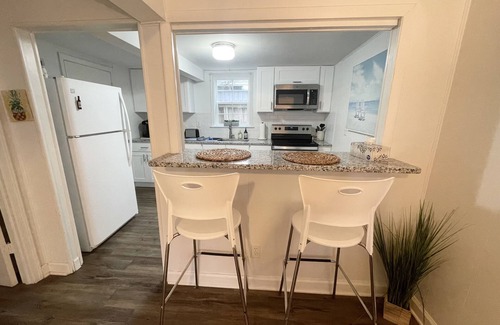 Northeast Virginia Beach Apartamento | North End Beach Bungalow- Steps From the Beach