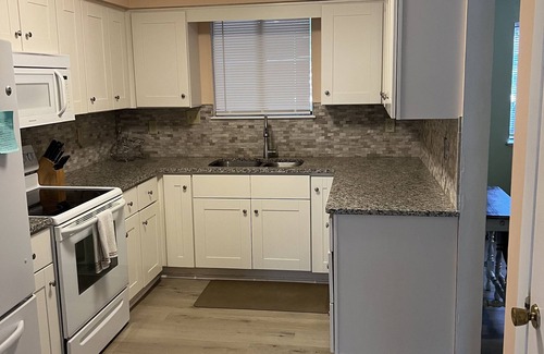 Northeast Virginia Beach Condominio | North End Condo - monthly rental