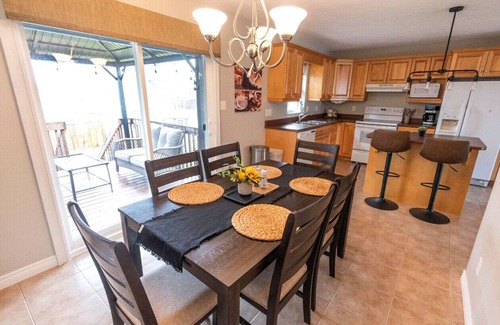 Moncton Casa | North End Moncton - Home