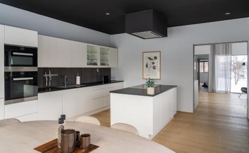 Tromso Villa | North Estate City House
