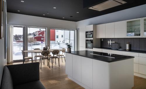 Tromso Villa | North Estate City House