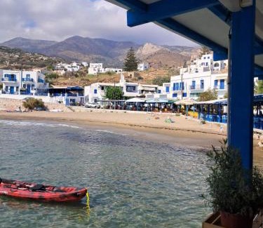 Apollonas Casa | North eye