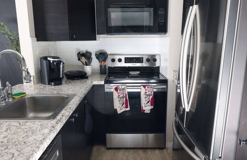 North Raleigh Casa | North Hills/Gym/Sauna/Massage Chair/Pool