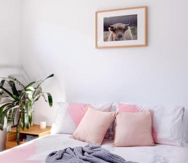 North Hobart Casa | North Hobart townhouse close to the action
