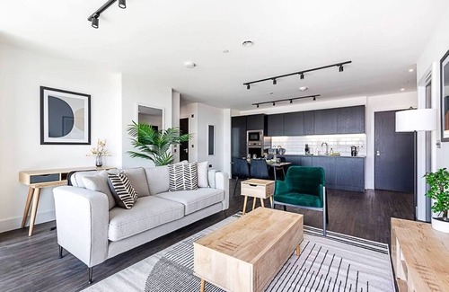 College Park and Old Oak Apartamento | North Ken VI - 2Beds+2Bathrooms+Balcony+Concierge