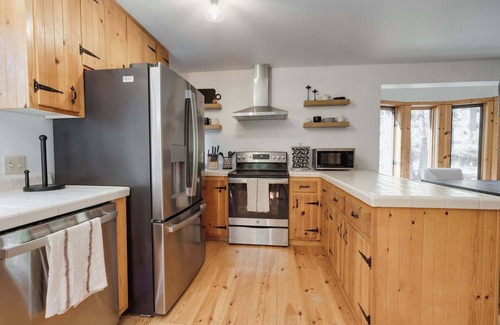 Alpine Meadows Casa | North Lake Hideaway | Prime Locale for Outdoor Fun