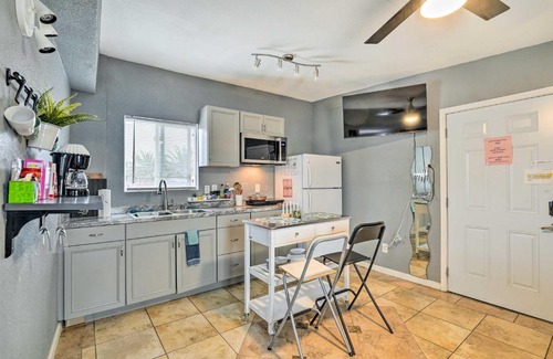North Las Vegas Apartamento | North Las Vegas Studio with Fire Pit 10 Mi to Strip