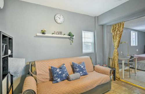 North Las Vegas Apartamento | North Las Vegas Studio with Fire Pit 10 Mi to Strip