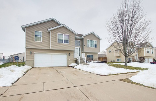 North Liberty Casa | North Liberty Home ~ 11 Mi to University of Iowa!