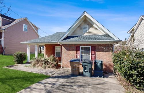 Talbot's Corner Casa | North Nashville Cozy