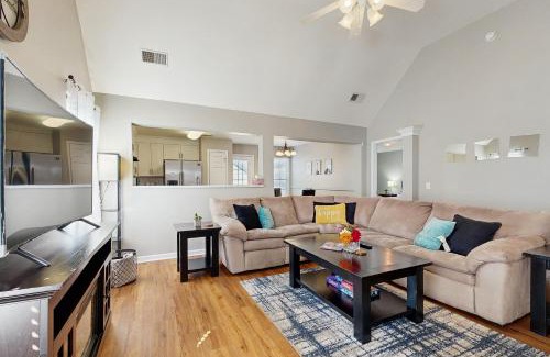 Talbot's Corner Casa | North Nashville Cozy