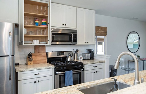 North Pacific Beach Casa | North Pacific Beach Retreat!