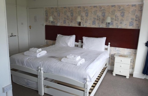Skegness Hotel | North Parade Seafront Accommodation