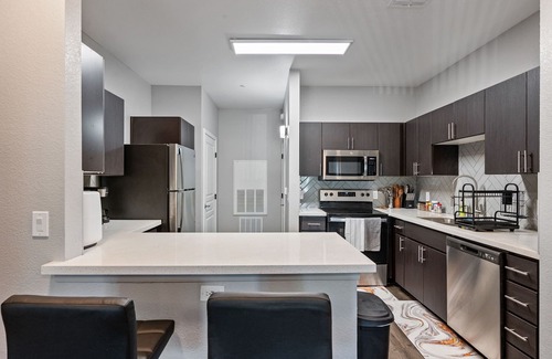 Deer Valley Apartamento | North Phoenix - 2 Bedroom 2 Bath w/ Pool and Gym