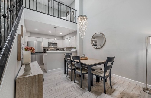Paradise Valley Village Condominio | North Phoenix Condo Sleeps 6!