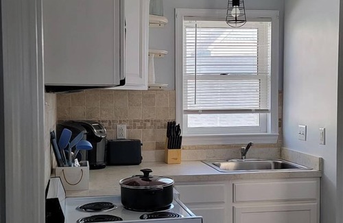 Rehoboth Beach Cabaña | North Rehoboth Cottage with prime ocean-block location
