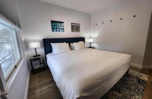 Traverse City Casa | North Shore Inn TC 203