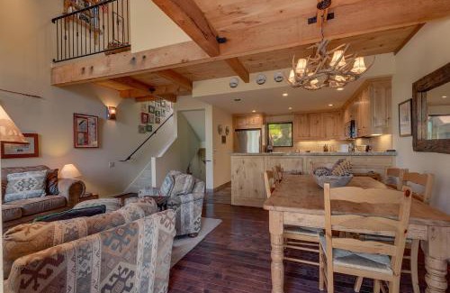 Lake Forest Casa | North Shore Lakeside Condo #8 by Tahoe Getaways - Updated 3 Story Condo Near Palisades Resort w HOA!