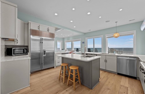 Surf City Casa | North Shore Paradise #199 - 7 BR, 7.5 BA Oceanfront Home w/Pool & Hot Tub