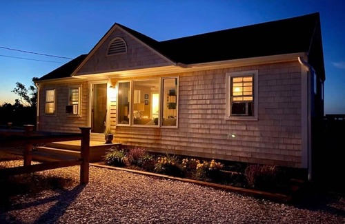 North Truro Casa | North Truro Pet-friendly home, near Secluded Beach