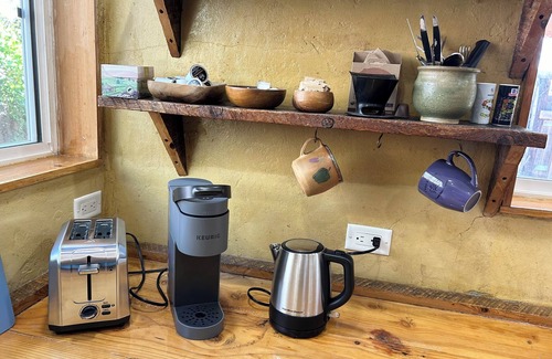 North Valley Cabaña | North Valley Artist’s Cottage -peaceful, bright