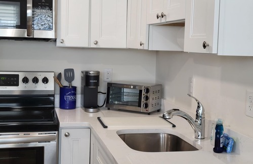 Cape May - Wildwood Condominio | North Wildwood Beach Block 1 bdrm condo with Pool.