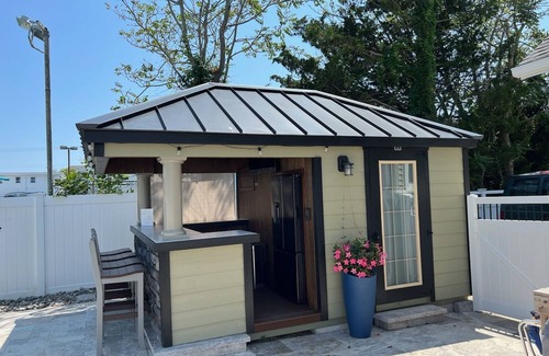 Cape May - Wildwood Casa | North Wildwood SEA UNICORN 6B, private backyard oasis YOU'LL NEVER WANT TO LEAVE