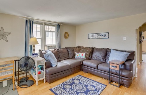 North Wildwood Apartamento | North Wildwood Vacation Rental Walk to Beach!