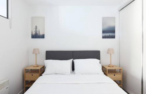 Brunswick East Apartamento | Northside Rendezvous - A Stylish Couples' Hideaway