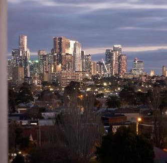 Brunswick East Apartamento | Northside Rendezvous - A Stylish Couples' Hideaway