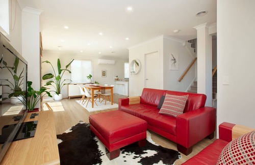 Norlane Casa | Northside Townhouse, Geelong