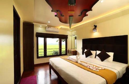 Alappuzha Alquiler De Eote | Northstar 4 Bedroom Ac Private Houseboat With All Meals