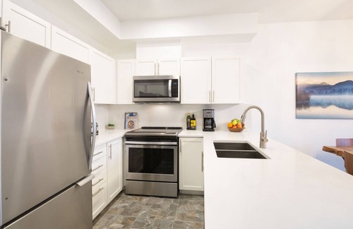 Whistler Cay Estates Apartamento | Luxury Central 2BR - HT, piscina, aire acondicionado, almacenamiento de bicicletas