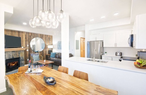 Whistler Cay Estates Apartamento | Luxury Central 2BR - HT, piscina, aire acondicionado, almacenamiento de bicicletas