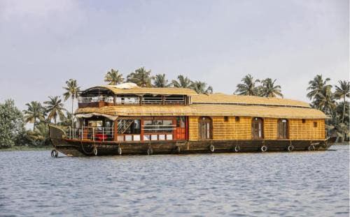 Alappuzha Alquiler De Eote | Northstar 5 Bedroom Ac Private Houseboat With All Meals
