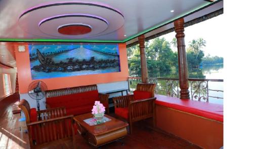 Alappuzha Alquiler De Eote | Northstar 5 Bedroom Ac Private Houseboat With All Meals
