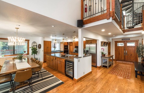 Truckee Chalet De Esquí | Northstar 5 Bedroom, Minutes to Ski, Private Spa, Golf & Views